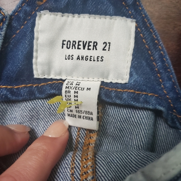 Forever21 overall jean dress size medium in women's fits size 6-8 - Picture 3 of 4